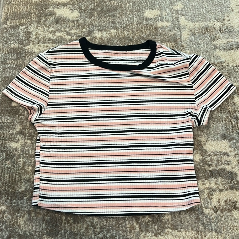 Pink striped cropped tee